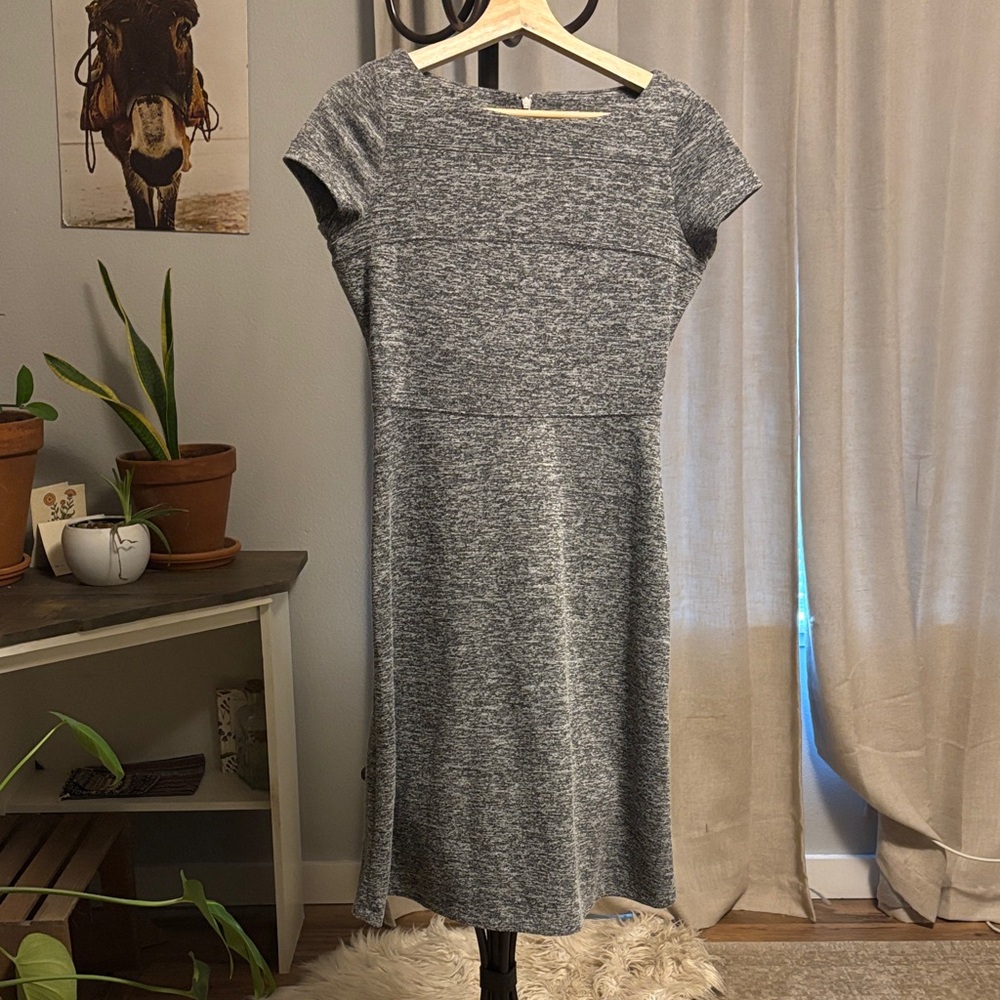 Ivanka Trump Heather Gray Cap-Sleeve Midi Dress